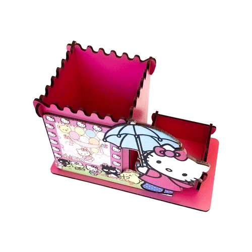 <a href="https://www.jepetoco.com/product-tag/%d8%ac%d8%a7%d9%85%d8%af%d8%a7%d8%af%db%8c-%d8%b1%d9%88%d9%85%db%8c%d8%b2%db%8c/">جامدادی</a> رومیزی مدل کیتی HELLO KITTY چاپ مستقیم روی چوب ضد خش و ضد آب سه بعدی جامدادی رومیزی مدل کیتی HELLO KITTY