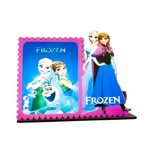 جامدادی رومیزی مدل فروزن FROZEN ANA ELSA چاپ مستقیم روی چوب ضد خش و ضد آب چاپ 4 طرفه خط کش 20 سانتی متری چوبی همچنین صدها محصول مناسب <a href="https://www.madresechee.ir/product-category/%d8%ac%d8%a7%db%8c%d8%b2%d9%87-%d9%85%d8%af%d8%b1%d8%b3%d9%87/">جایزه مدرسه</a> جامدادی رومیزی مدل فروزن FROZEN