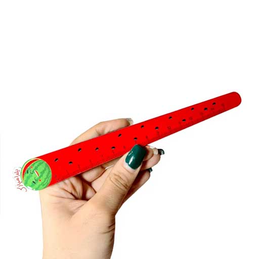 <h3>خط کش چوبی مدل یلدایی</h3> 48 عددی 15سانتی متری شابلون دار چاپ روی چوب همچنین صدها محصول مناسب <a href="https://www.madresechee.ir/product-category/%d8%ac%d8%a7%db%8c%d8%b2%d9%87-%d9%85%d8%af%d8%b1%d8%b3%d9%87/">جایزه مدرسه</a> خط کش چوبی مدل یلدایی